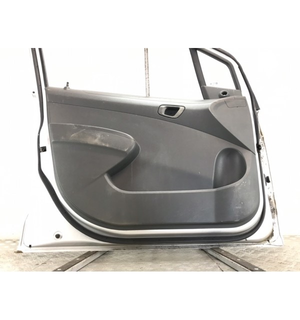 Дверь передняя левая бу для Chevrolet Spark 3 1.0 i,  2010 г.