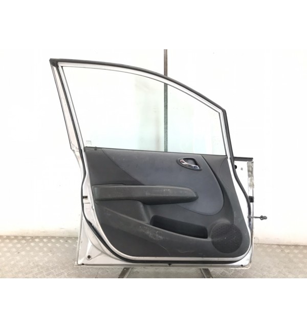 Дверь передняя левая бу для Honda Jazz  1.3 i,  2007 г.