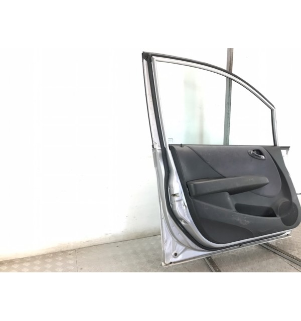 Дверь передняя левая бу для Honda Jazz  1.3 i,  2007 г.