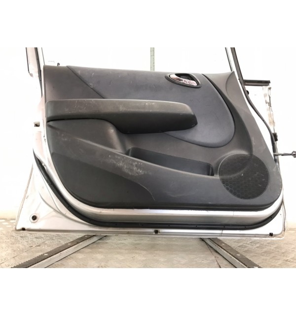 Дверь передняя левая бу для Honda Jazz  1.3 i,  2007 г.