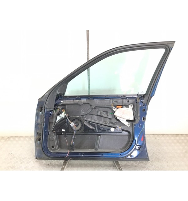 Дверь передняя правая бу для BMW 5 E39 2.5 i,  1998 г.