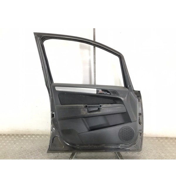 Дверь передняя левая бу для Opel Zafira B 1.7 CDTi,  2012 г.