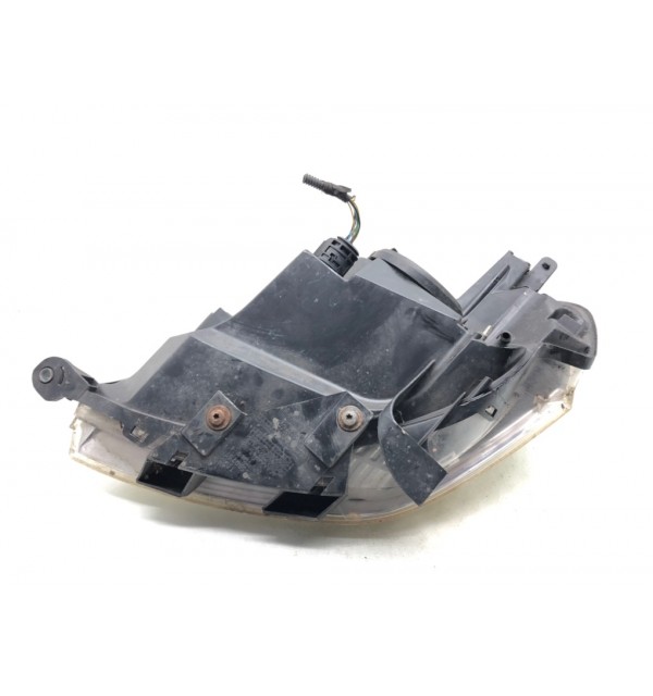 Фара правая бу для Peugeot Bipper 1 1.4 HDi,  2010 г.