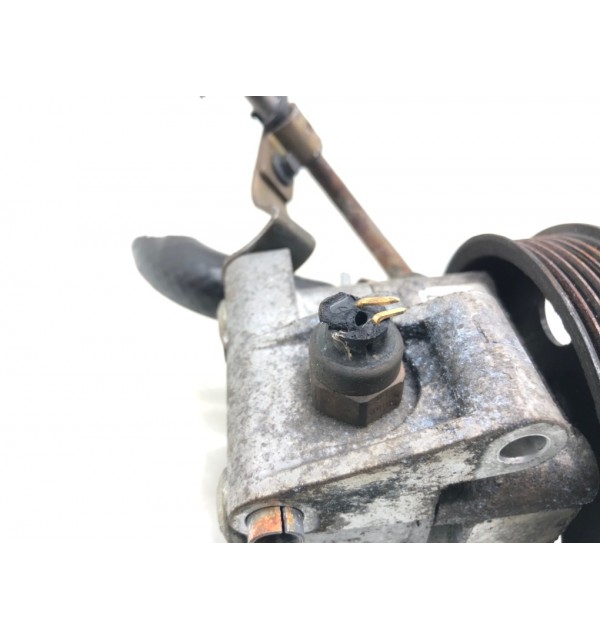 Насос гидроусилителя руля бу для Ford Focus 1 1.6 i,  2003 г.