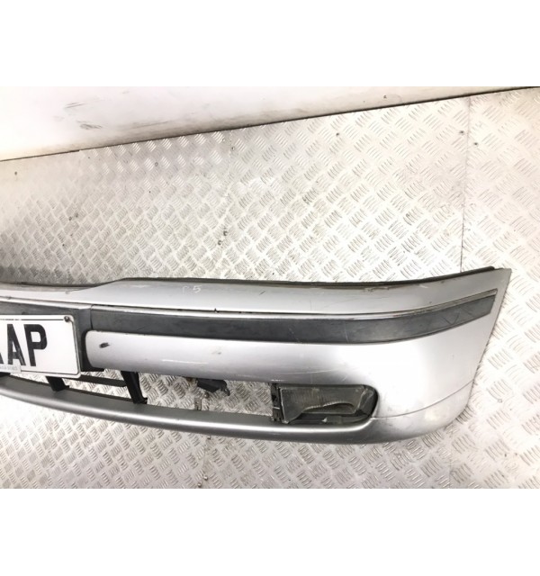Бампер передний бу для BMW 5 E39 2.5 i,  2000 г.
