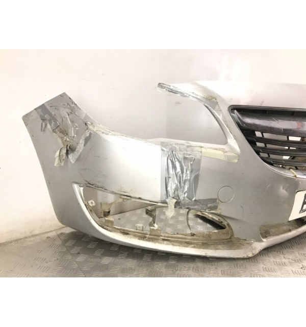 Бампер передний бу для Opel Insignia 1 2.0 CDTi,  2015 г.