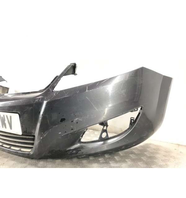 Бампер передний бу для Opel Zafira B 1.7 CDTi,  2012 г.