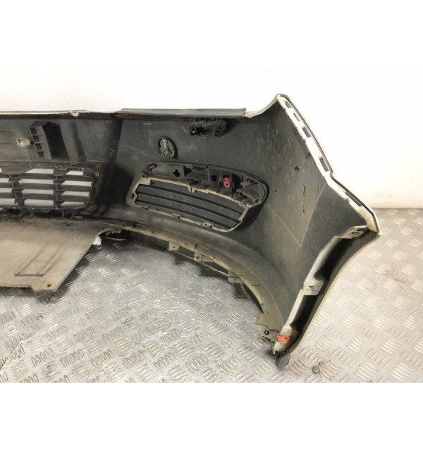 Бампер передний бу для Opel Astra H 1.4 i,  2005 г.