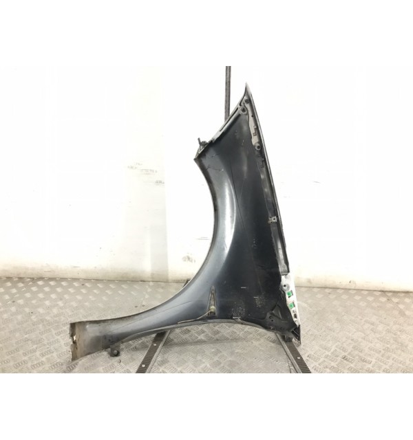 Крыло переднее правое бу для Renault Megane 2 1.5 DCi,  2006 г.
