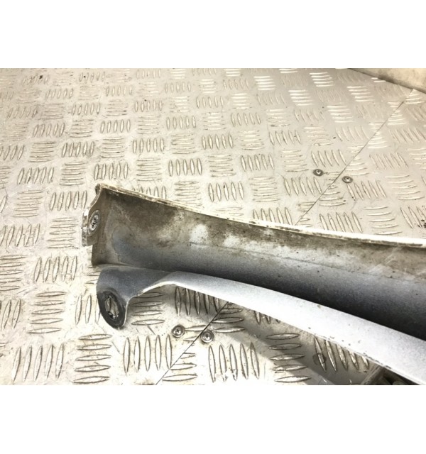 Крыло переднее правое бу для Peugeot 3008 1 1.6 HDi,  2012 г.