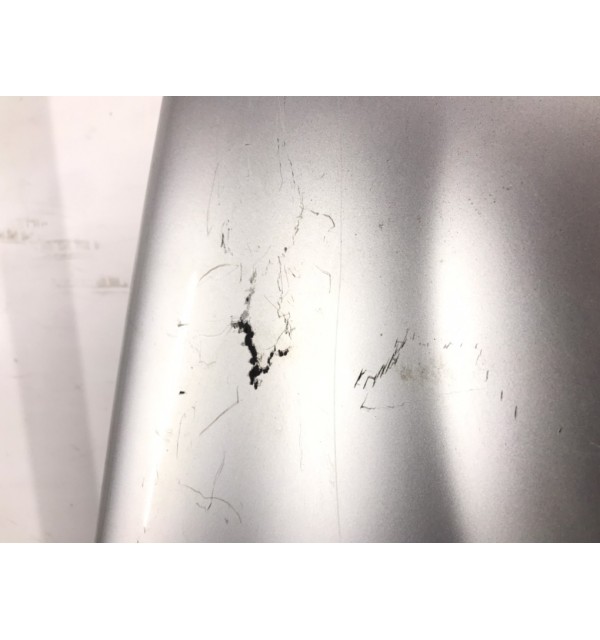 Крыло переднее правое бу для Renault Megane 2 1.6 i,  2006 г.