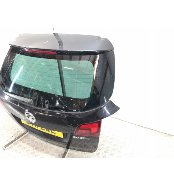 Крышка багажника бу для Opel Astra J 2.0 CDTi,  2011 г.