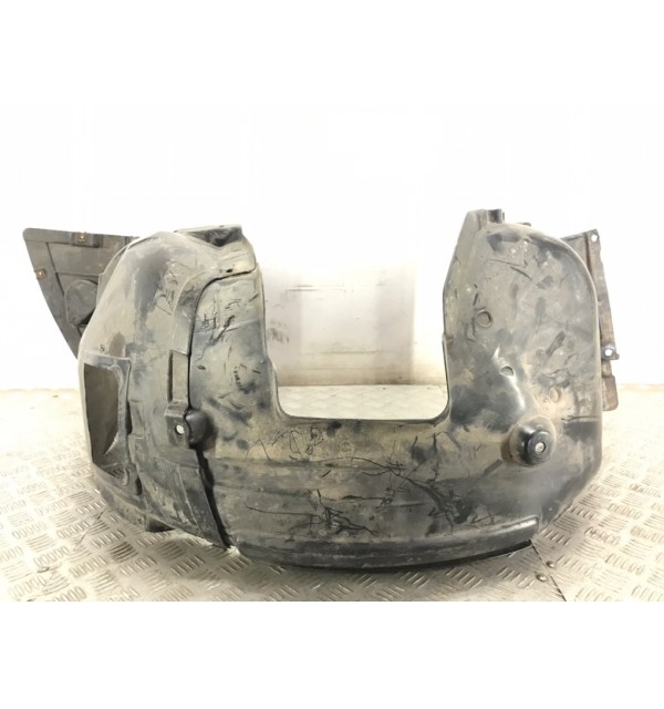 Защита арок передняя левая (подкрылок) бу для BMW 3 E90/E91/E92/E93 2.0 TD,  2010 г.