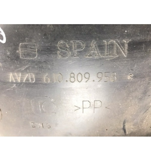 Защита арок передняя правая (подкрылок) бу для Seat Ibiza 4 1.6 TDi,  2013 г.