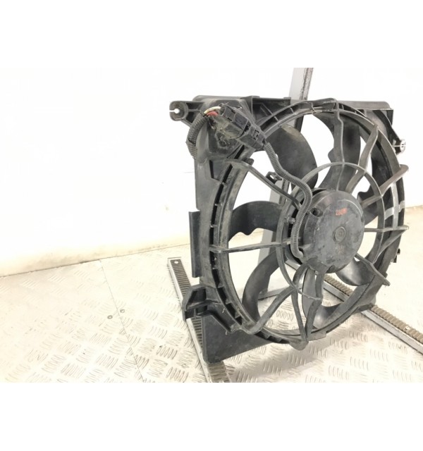 Вентилятор радиатора бу для Hyundai i40  1.7 CRDi,  2016 г.