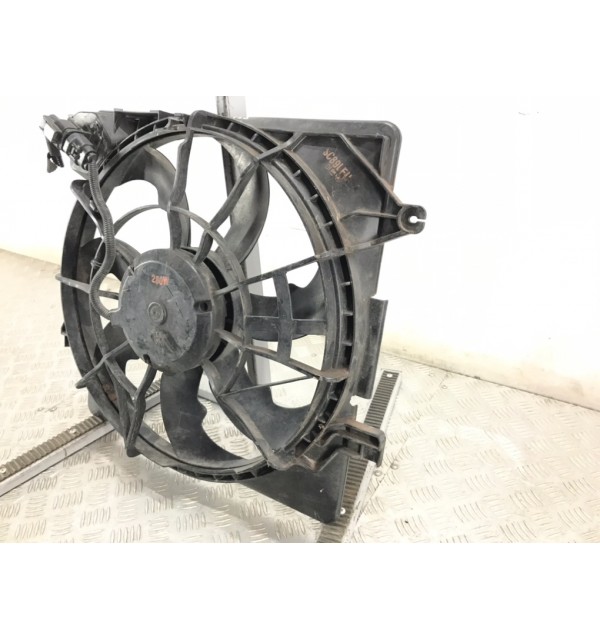 Вентилятор радиатора бу для Hyundai i40  1.7 CRDi,  2016 г.