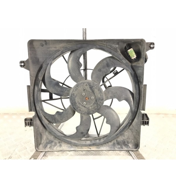 Вентилятор радиатора бу для Hyundai i40  1.7 CRDi,  2016 г.