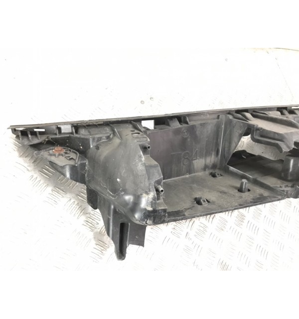 Планка под капот бу для Peugeot 3008 1 1.6 HDi,  2012 г.