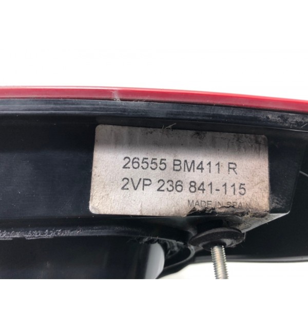 Фонарь задний левый бу для Nissan Almera N16 1.5 i,  2001 г.