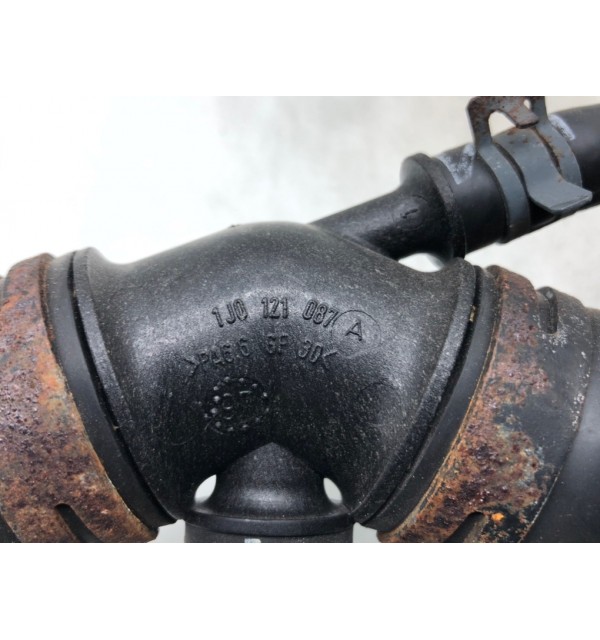 Фланец (тройник) системы охлаждения бу для Audi A3 8L 1.8 Ti,  1998 г.