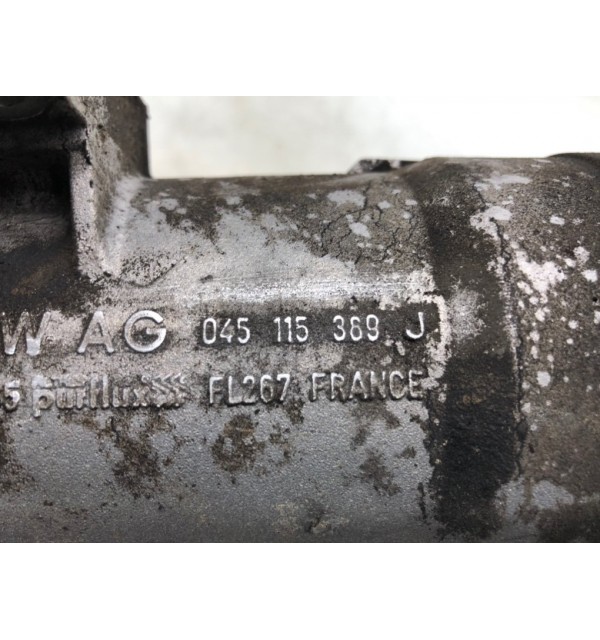 Корпус масляного фильтра бу для Volkswagen Passat B6 2.0 TDi,  2007 г.