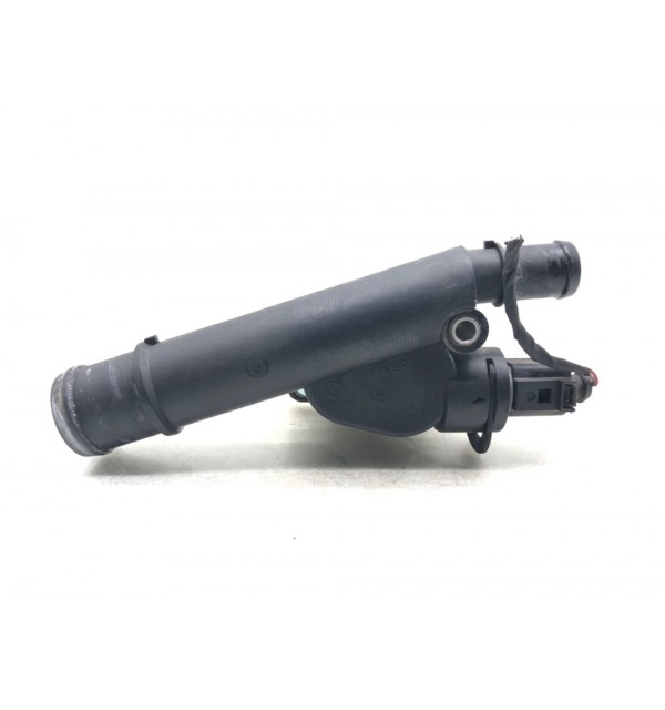 Фланец (тройник) системы охлаждения бу для Volkswagen Passat B6 2.0 TDi,  2007 г.