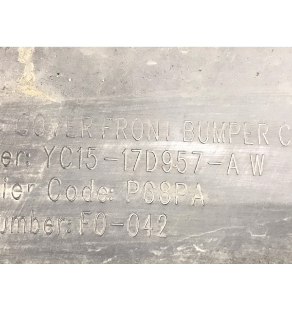 Бампер передний бу для Ford Transit  2.4 TDCi,  2002 г.