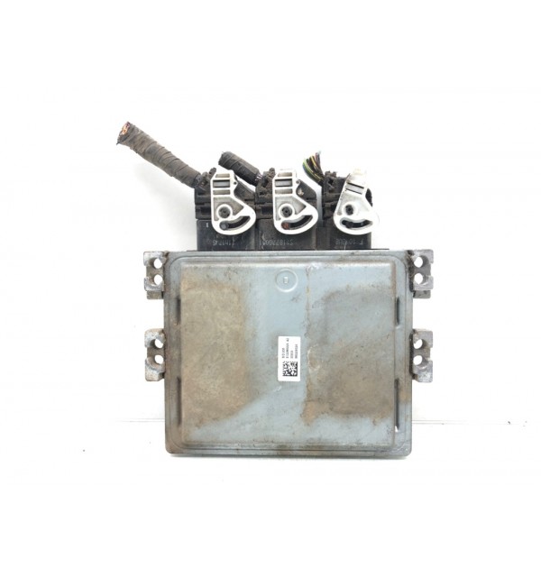 Блок управления двигателем бу для Ford Fiesta 6 1.4 TDCi,  2010 г.