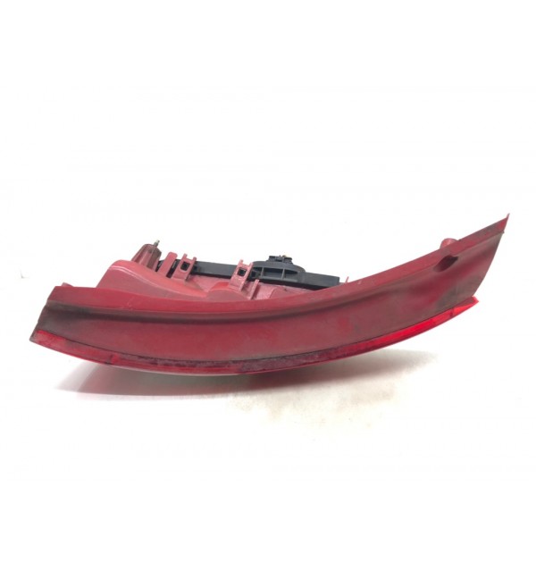 Фонарь задний правый бу для Citroen C3 1 1.4 i,  2007 г.