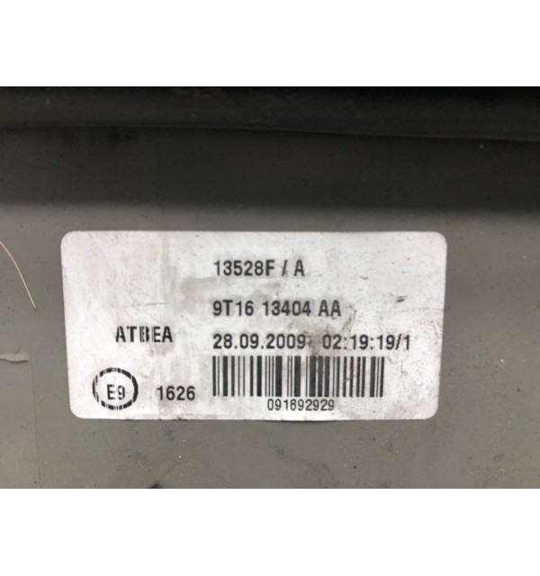 Фонарь задний правый бу для Ford Transit Connect  1.8 TDCi,  2009 г.