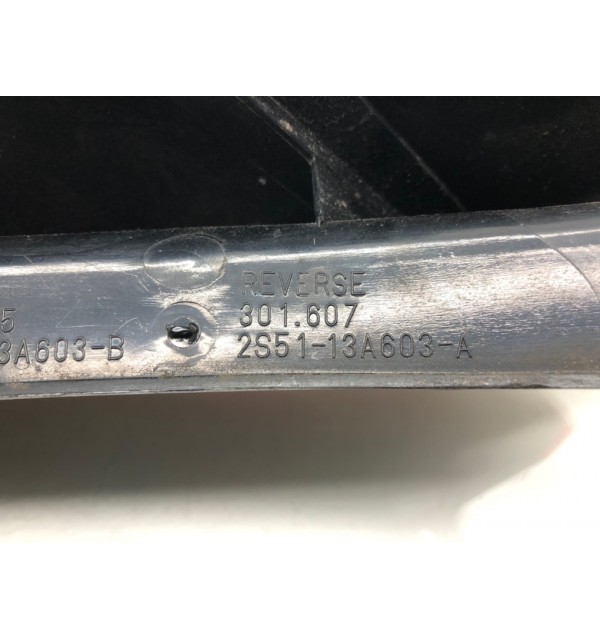 Фонарь задний левый бу для Ford Fiesta 5 1.3 i,  2004 г.