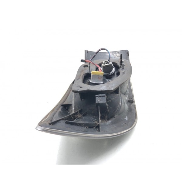 Фонарь задний правый бу для Mazda 3  BK 1.6 i,  2009 г.