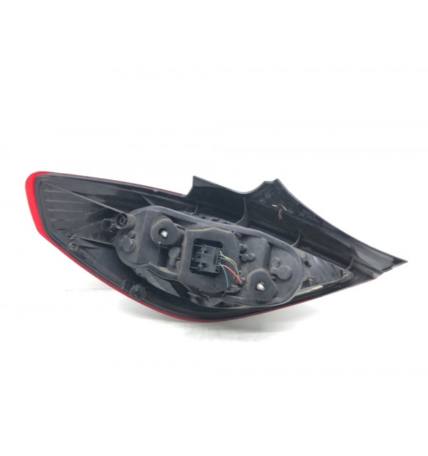 Фонарь задний правый бу для Opel Corsa D 1.2 i,  2010 г.