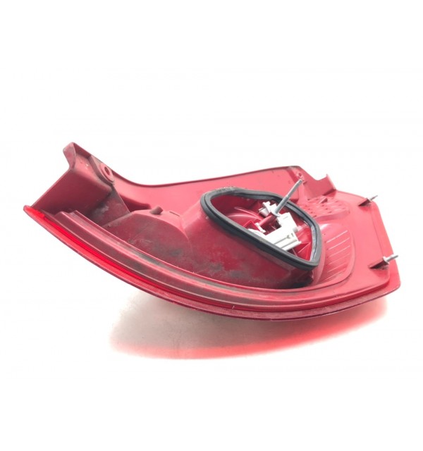 Фонарь задний левый бу для Ford Fiesta 6 1.3 i,  2010 г.