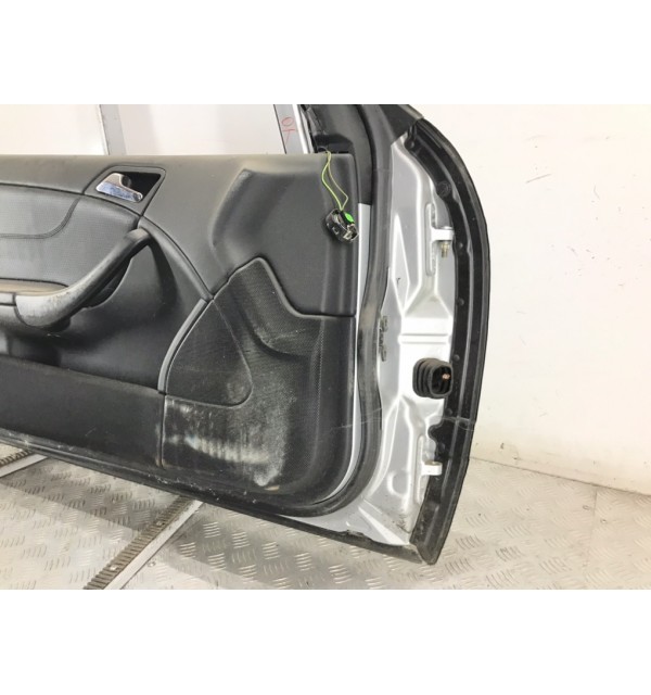 Дверь передняя левая бу для Mercedes C W203 1.8 i,  2008 г.