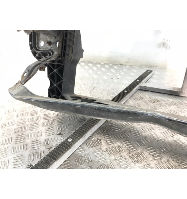 Панель передняя (телевизор) бу для Fiat Punto  1.2 i,  2008 г.