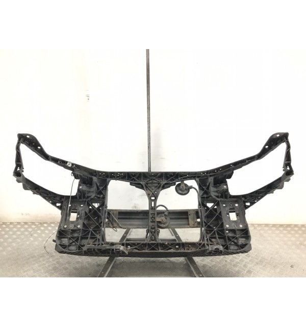 Панель передняя (телевизор) бу для Kia Ceed 1 1.6 CRDi,  2010 г.