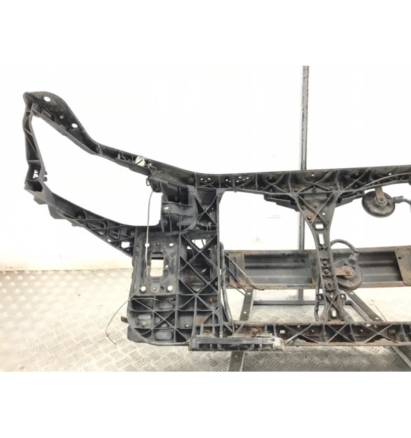 Панель передняя (телевизор) бу для Kia Ceed 1 1.6 CRDi,  2010 г.