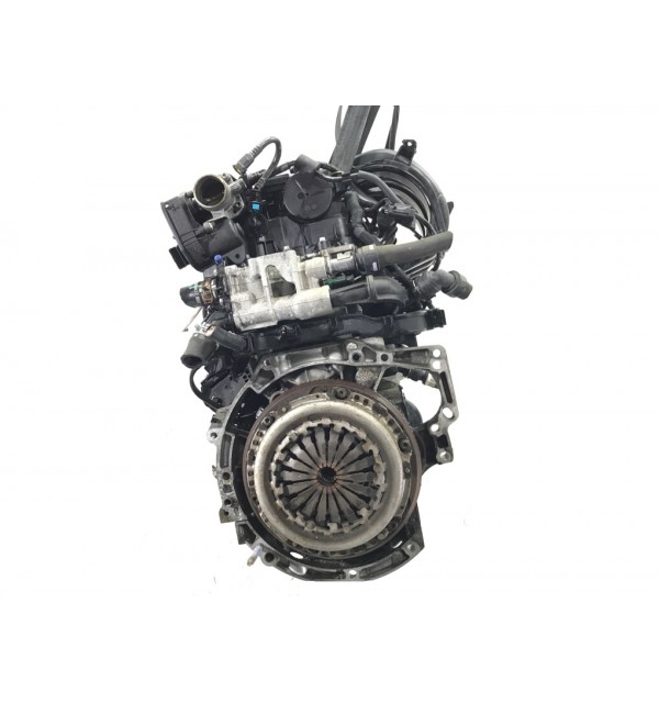 Двигатель (ДВС)  бу для Peugeot 208  1.2 i,  2014 г.