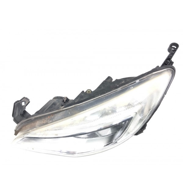 Фара левая бу для Opel Astra J 1.6 i,  2012 г.