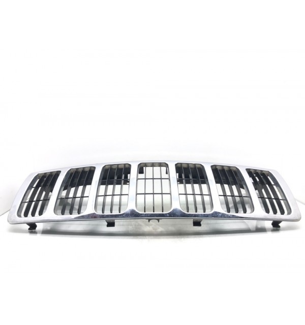 Решетка радиатора бу для Jeep Grand Cherokee WK 3.0 CRD,  2005 г.