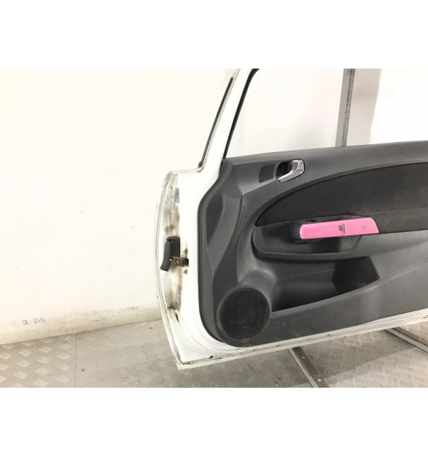 Дверь передняя правая бу для Opel Corsa D 1.2 i,  2010 г.