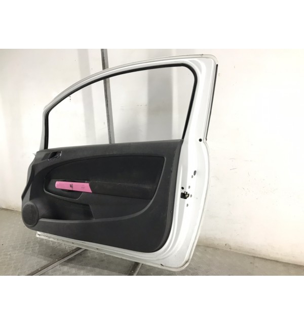 Дверь передняя правая бу для Opel Corsa D 1.2 i,  2010 г.
