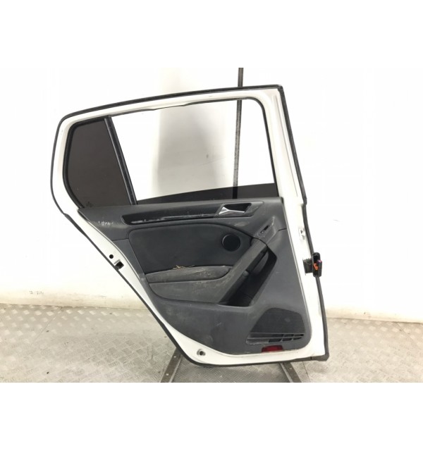 Дверь задняя левая бу для Volkswagen Golf 6 2.0 TDi,  2010 г.