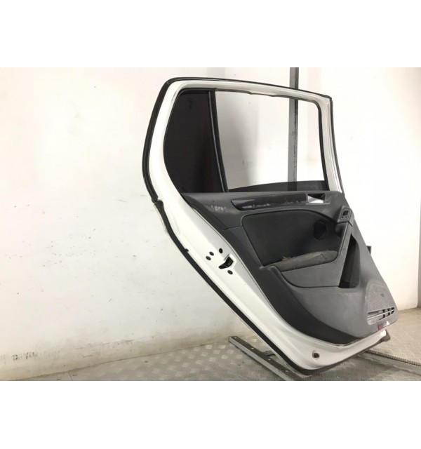 Дверь задняя левая бу для Volkswagen Golf 6 2.0 TDi,  2010 г.