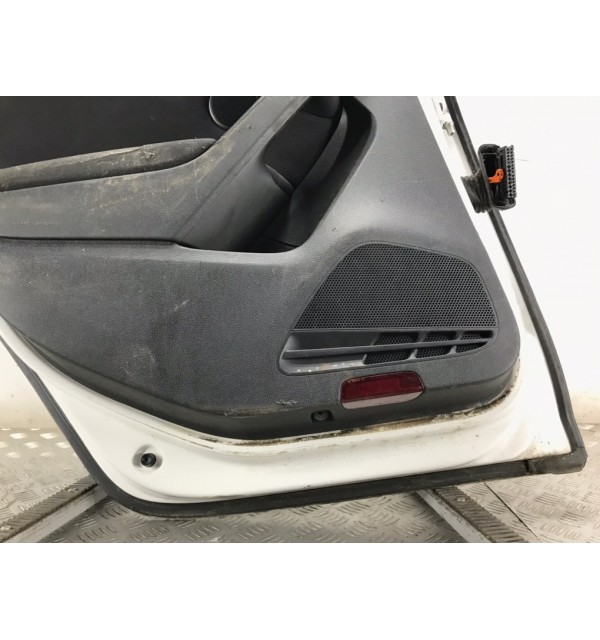 Дверь задняя левая бу для Volkswagen Golf 6 2.0 TDi,  2010 г.