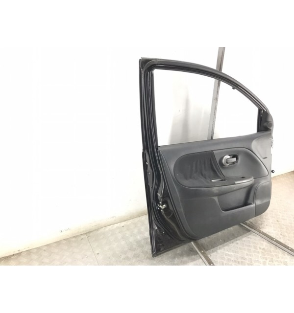 Дверь передняя левая бу для Nissan Note E11 1.5 DCi,  2009 г.
