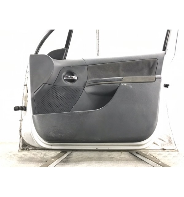 Дверь передняя правая бу для Citroen C3 1 1.4 i,  2007 г.