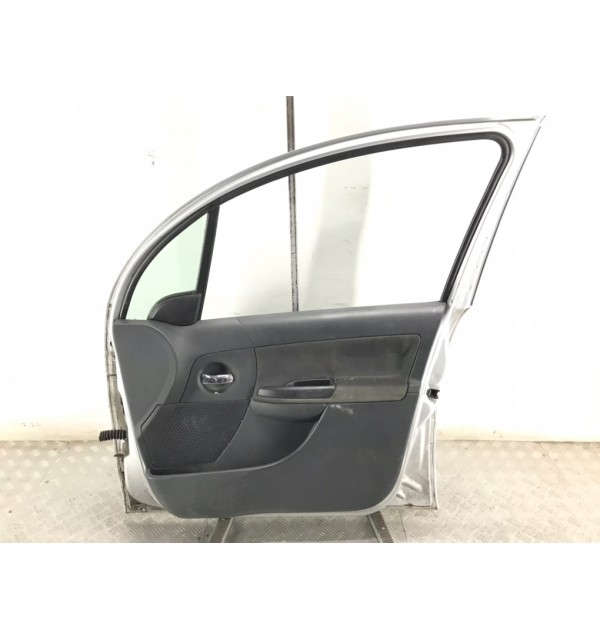 Дверь передняя правая бу для Citroen C3 1 1.4 i,  2007 г.