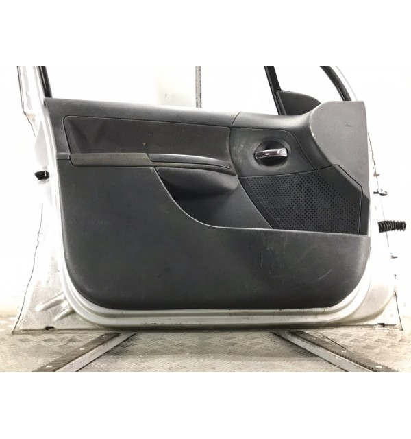 Дверь передняя левая бу для Citroen C3 1 1.4 i,  2007 г.